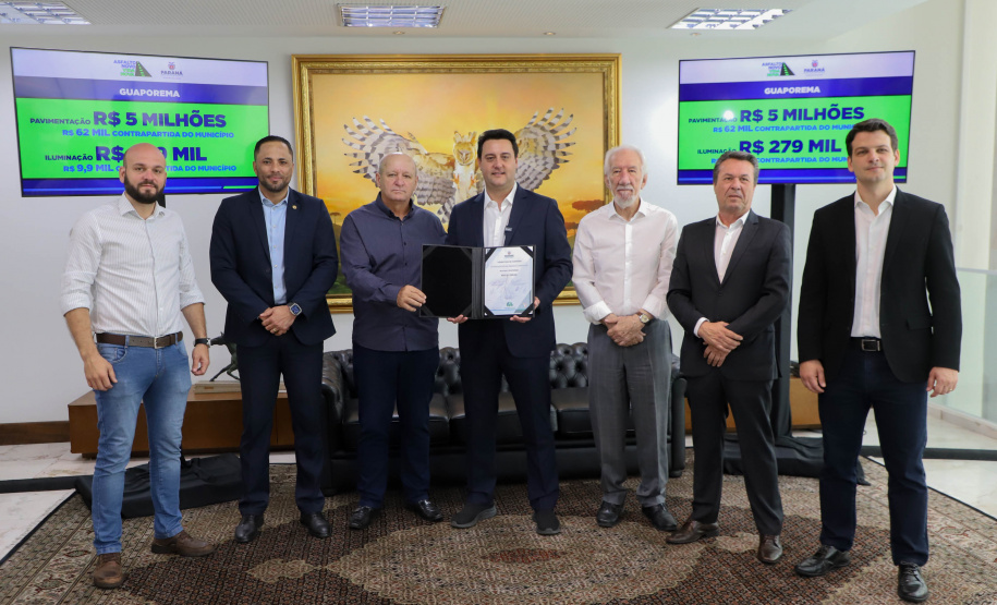 Governador Carlos Massa Ratinho Jr assina liberação de recursos para prefeituras do paraná/Projeto Asfalto Novo Vida Nova -