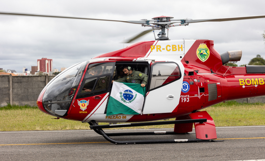 Ratinho Junior autoriza envio de aeronave para ajudar vítimas das chuvas no Rio Grande do Sul