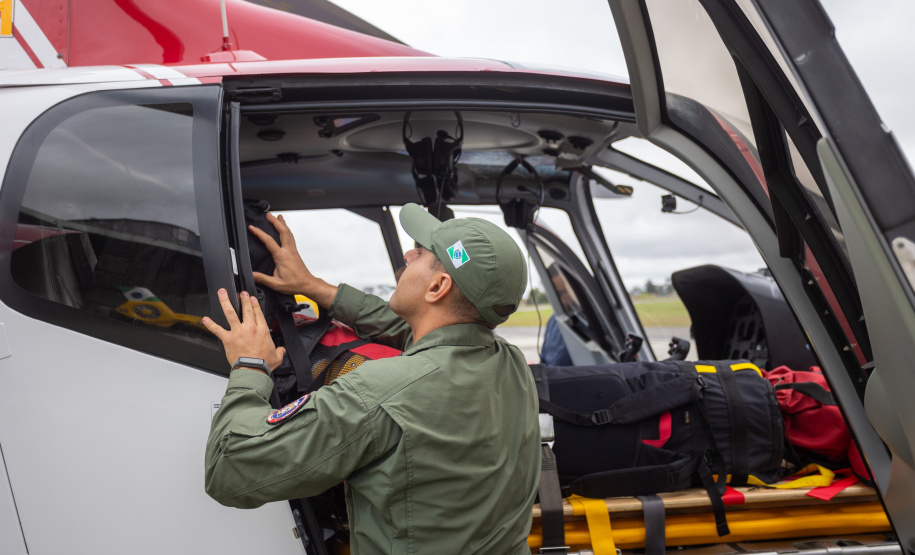 Ratinho Junior autoriza envio de aeronave para ajudar vítimas das chuvas no Rio Grande do Sul