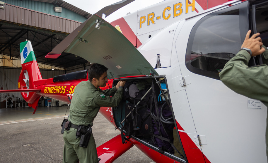 Ratinho Junior autoriza envio de aeronave para ajudar vítimas das chuvas no Rio Grande do Sul