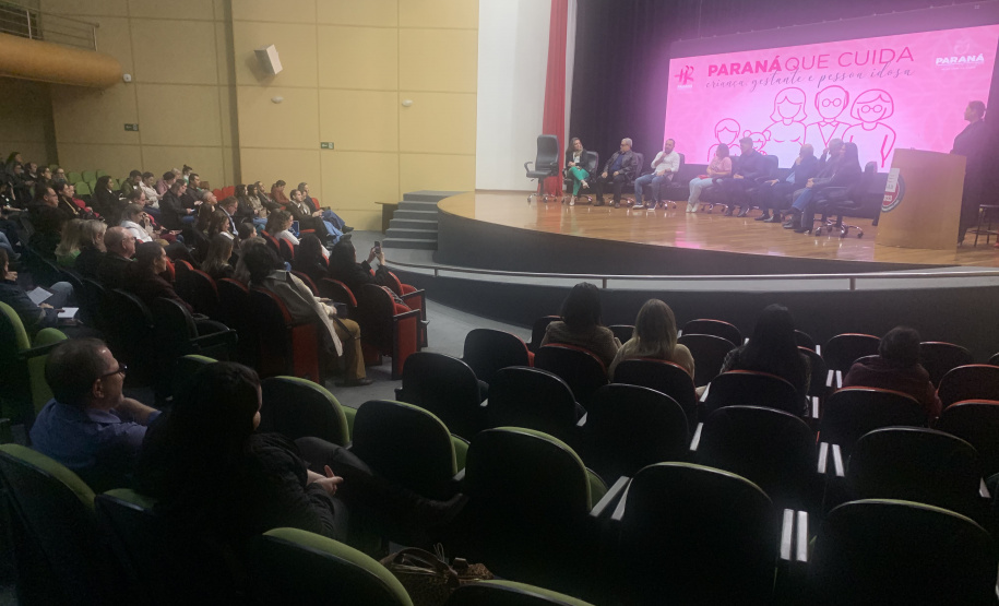 Paraná que cuida: Governo lança Caderneta de Saúde do Idoso e versão atualizada para crianças e gestantes