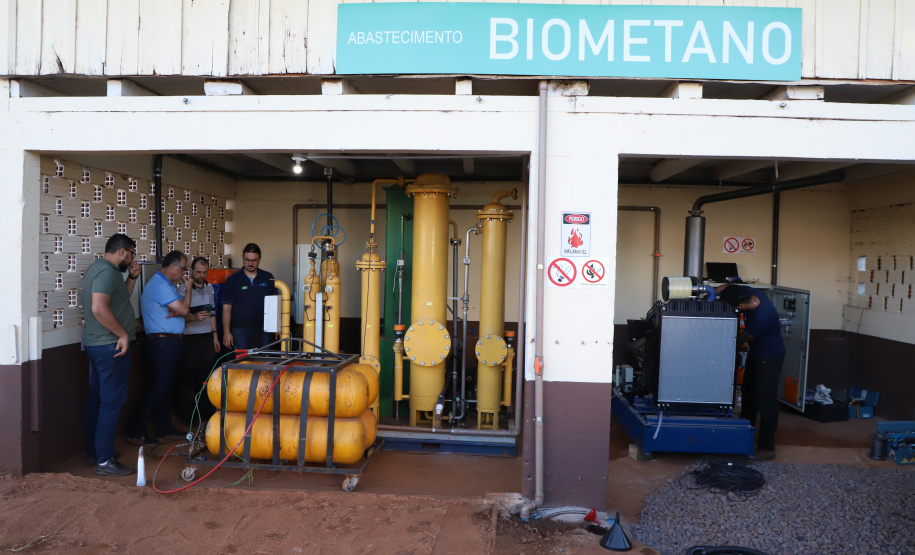 inauguração de mais um sistema para a produção de biogás e biometano, instalado na Granja Angst, em Toledo, no Oeste do Paraná.