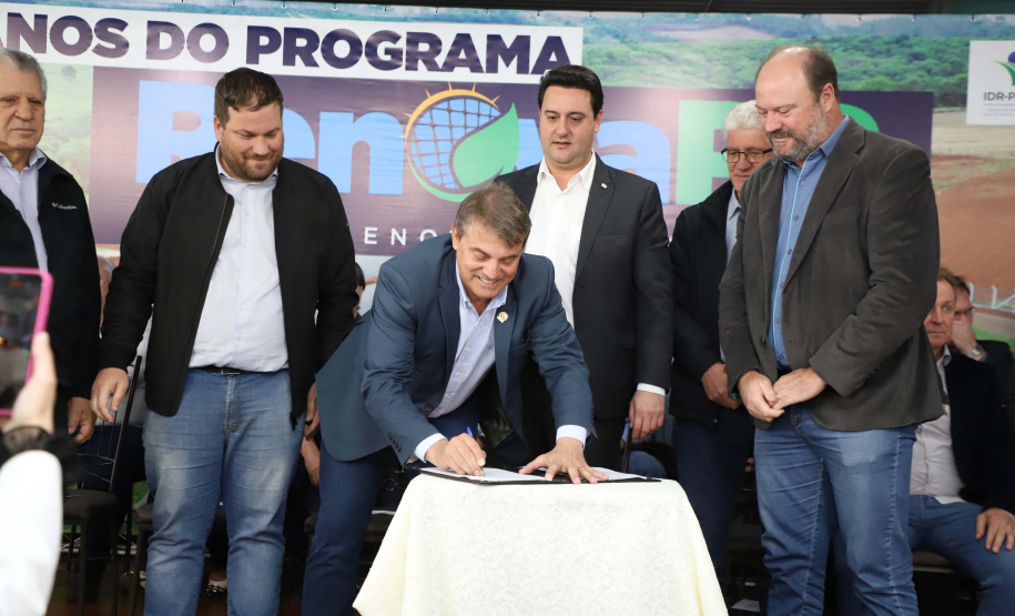 inauguração de mais um sistema para a produção de biogás e biometano, instalado na Granja Angst, em Toledo, no Oeste do Paraná.