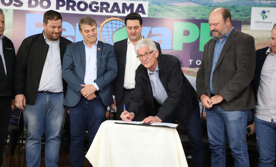 inauguração de mais um sistema para a produção de biogás e biometano, instalado na Granja Angst, em Toledo, no Oeste do Paraná.