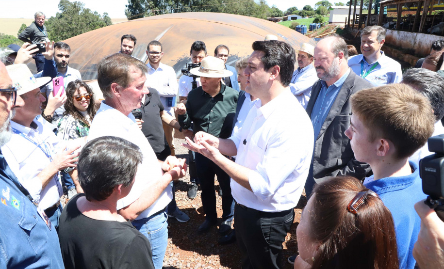 inauguração de mais um sistema para a produção de biogás e biometano, instalado na Granja Angst, em Toledo, no Oeste do Paraná.