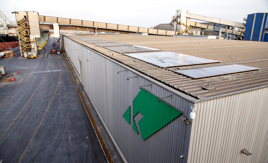 Painéis fotovoltaicos marcam sustentabilidade no Porto de Paranaguá