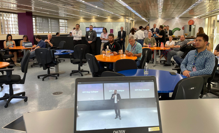 Celepar recebe empresas de tecnologia para encontrar soluções na área da internet das coisas