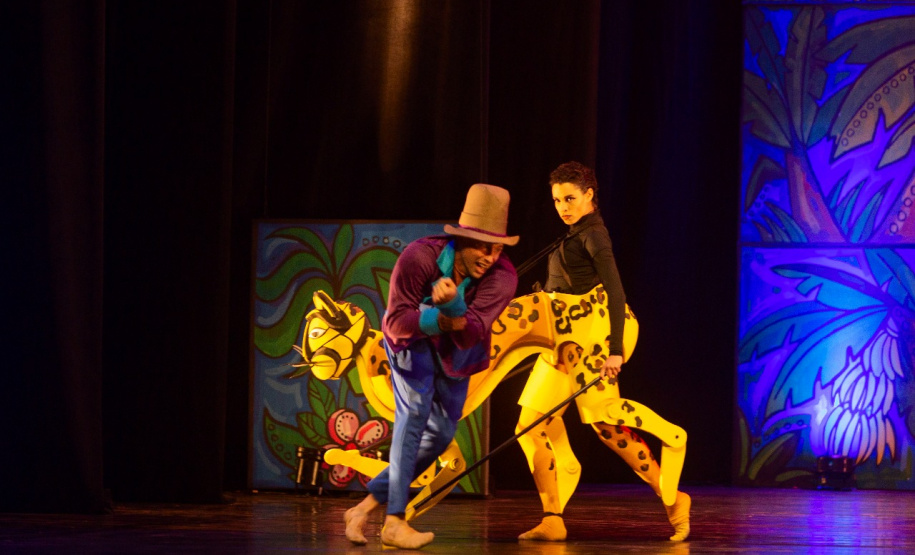 Balé Teatro Guaíra faz apresentações gratuitas do espetáculo Lendas Brasileiras em Cascavel