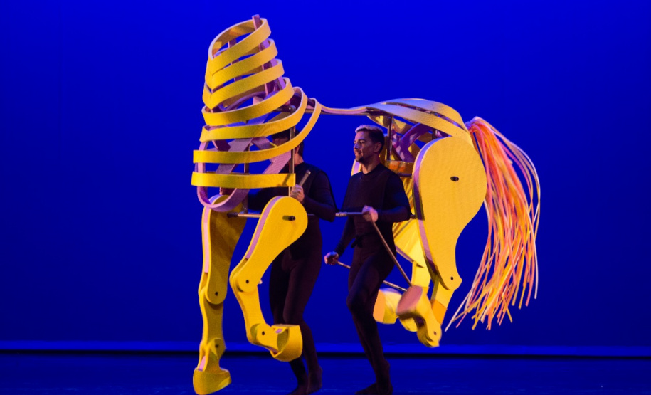 Balé Teatro Guaíra faz apresentações gratuitas do espetáculo Lendas Brasileiras em Cascavel