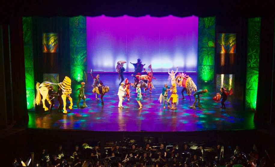 Balé Teatro Guaíra faz apresentações gratuitas do espetáculo Lendas Brasileiras em Cascavel
