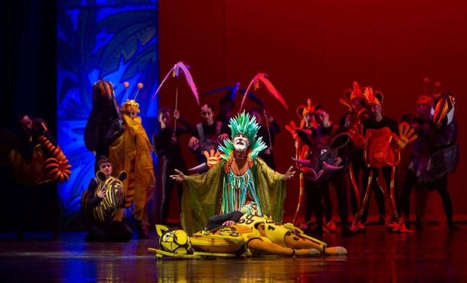 Balé Teatro Guaíra faz apresentações gratuitas do espetáculo Lendas Brasileiras em Cascavel