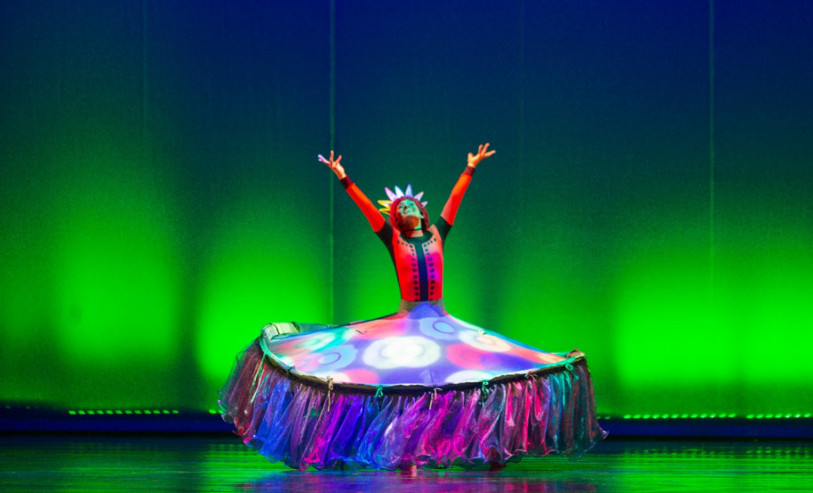 Balé Teatro Guaíra faz apresentações gratuitas do espetáculo Lendas Brasileiras em Cascavel