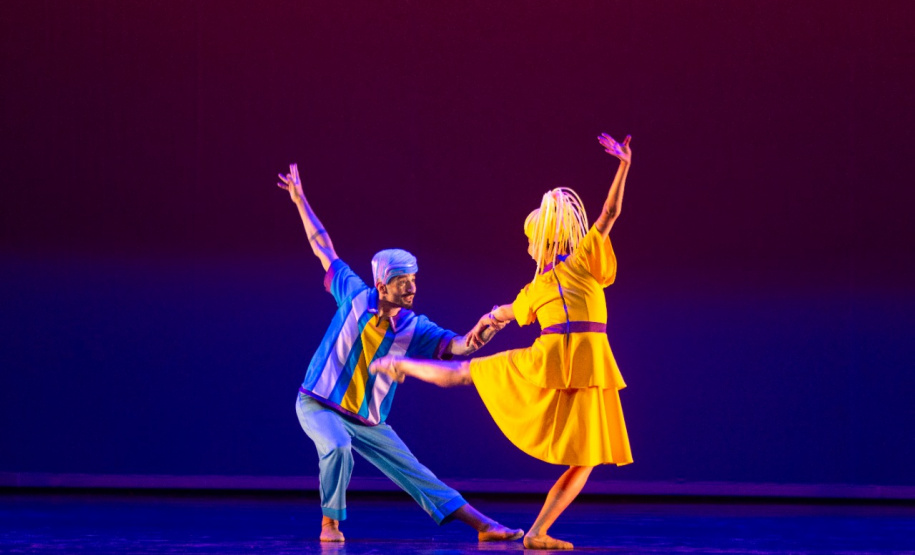 Balé Teatro Guaíra faz apresentações gratuitas do espetáculo Lendas Brasileiras em Cascavel
