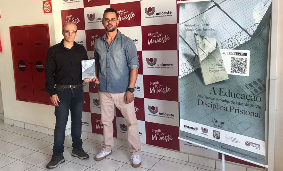 Policial penal transforma dissertação de mestrado em livro sobre educação e disciplina prisional