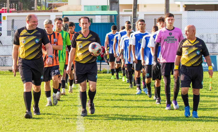 Encerrou no último fim de semana a Fase Macrorregional da 69ª edição dos Jogos Escolares do Paraná - Bom de Bola, nas cidades de Campina Grande do Sul, Rebouças, Planalto, Terra Roxa, Goioerê, Jardim Olinda, Jardim Alegre e Salto do Itararé. A etapa contou com 2.807 participantes, de 110 escolas paranaenses, representando 91 municípios