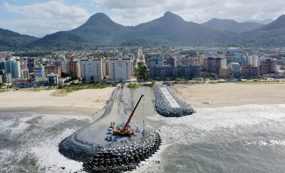Com estruturas finalizadas, revitalização da Orla de Matinhos chega a 86% de conclusão