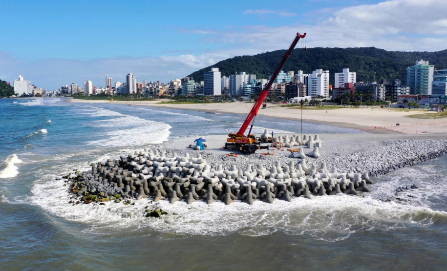 Com estruturas finalizadas, revitalização da Orla de Matinhos chega a 86% de conclusão