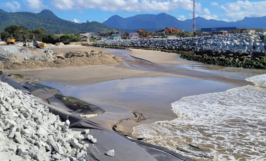 Com estruturas finalizadas, revitalização da Orla de Matinhos chega a 86% de conclusão