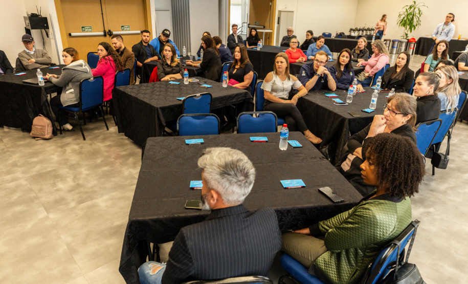 Encontro de agentes de crédito debate formas de ampliar atendimentos no sudoeste do Paraná