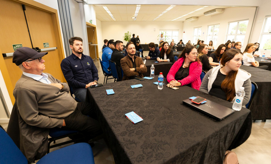 Encontro de agentes de crédito debate formas de ampliar atendimentos no sudoeste do Paraná