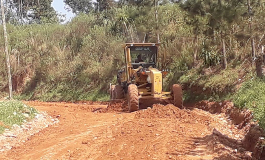 PR-511 Conservação de estrada rural atende distrito em Contenda