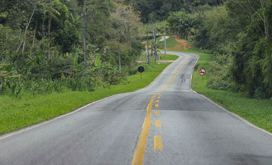 Antonina, 29 de agosto de 2023 - Rodovia PR 408, entre Morretes e Antonina.