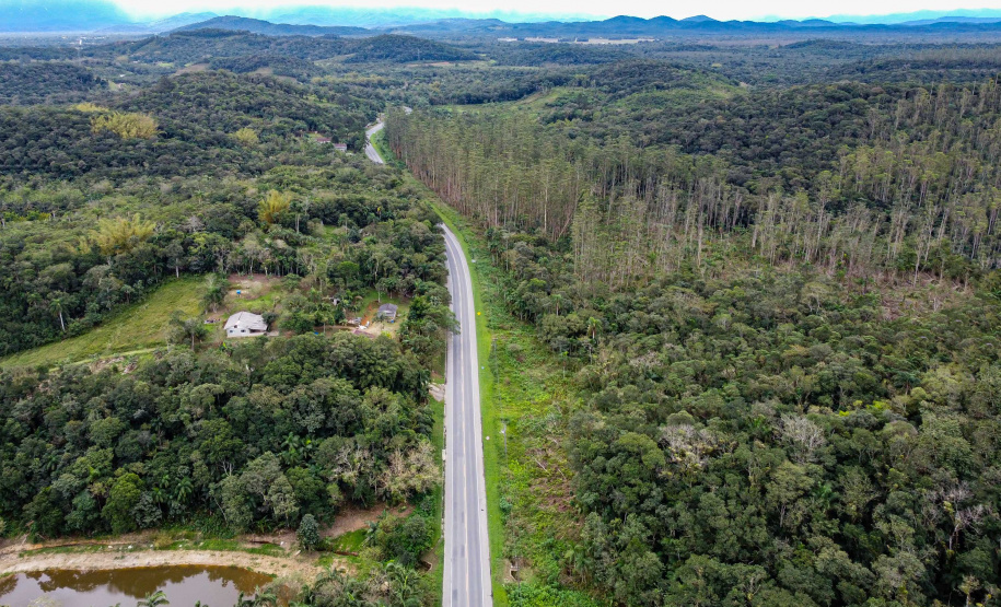 Morretes, 29 de agosto de 2023 - Rodovia PR 804, em Morretes.