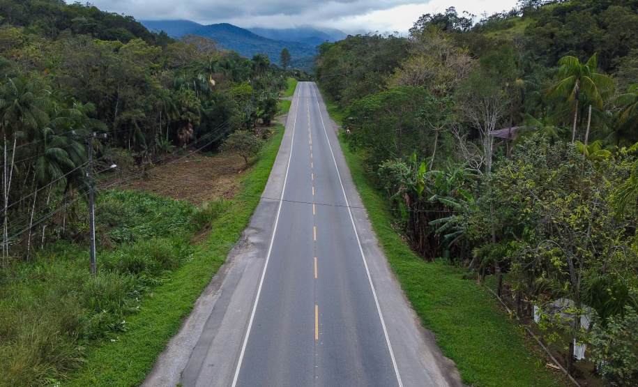 Morretes, 29 de agosto de 2023 - Rodovia PR 804, em Morretes.