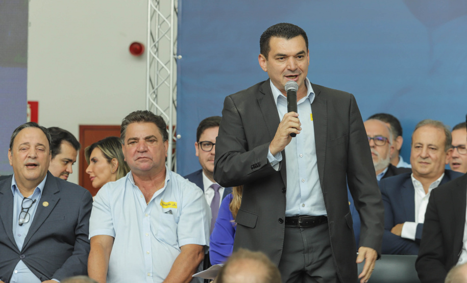 Curitiba, 25 de setembro de 2023 - O governador Carlos Massa Ratinho Jr. realiza encontro com prefeitos e entrega mais de R$ 400 milhões em melhorias às cidades paranaenses.