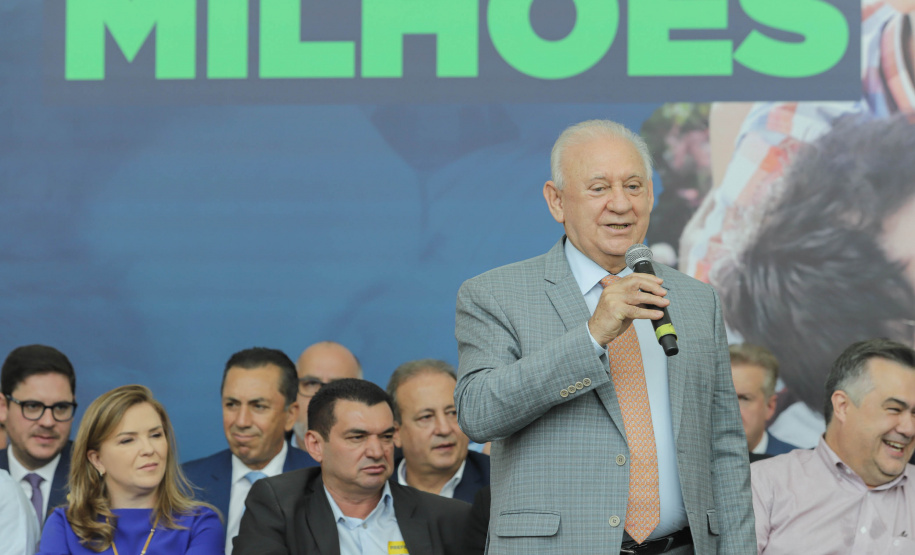 Curitiba, 25 de setembro de 2023 - O governador Carlos Massa Ratinho Jr. realiza encontro com prefeitos e entrega mais de R$ 400 milhões em melhorias às cidades paranaenses.