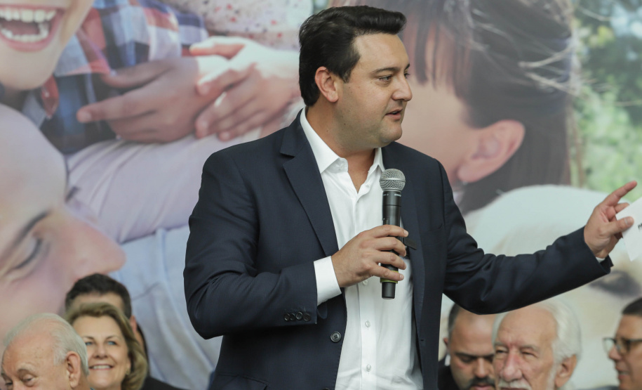 Curitibam 25 de setembro de 2023 - O governador Carlos Massa Ratinho Jr. realiza encontro com prefeitos e entrega mais de R$ 400 milhões em melhorias às cidades paranaenses.