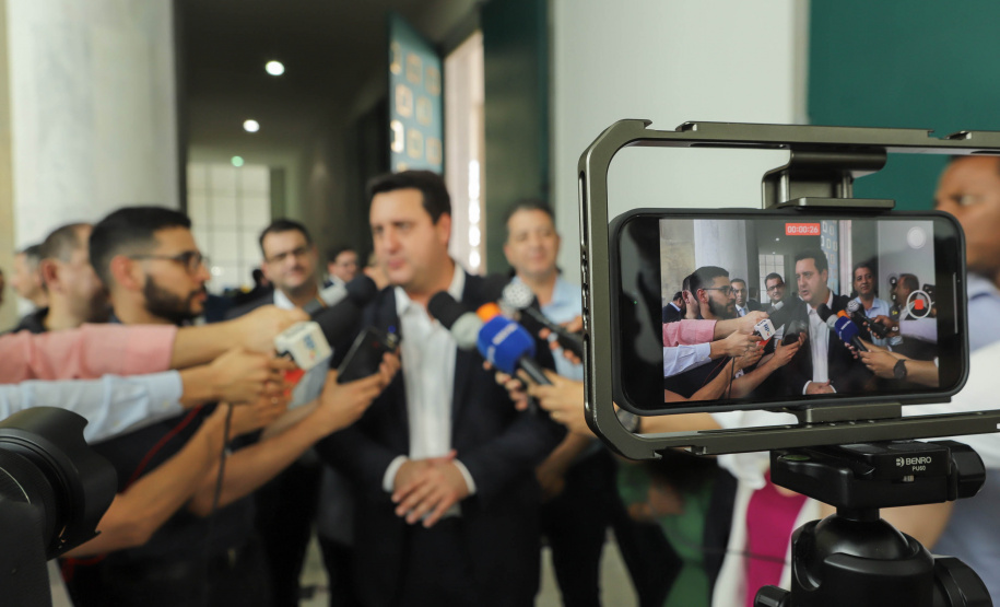 Curitibam 25 de setembro de 2023 - O governador Carlos Massa Ratinho Jr. realiza encontro com prefeitos e entrega mais de R$ 400 milhões em melhorias às cidades paranaenses.