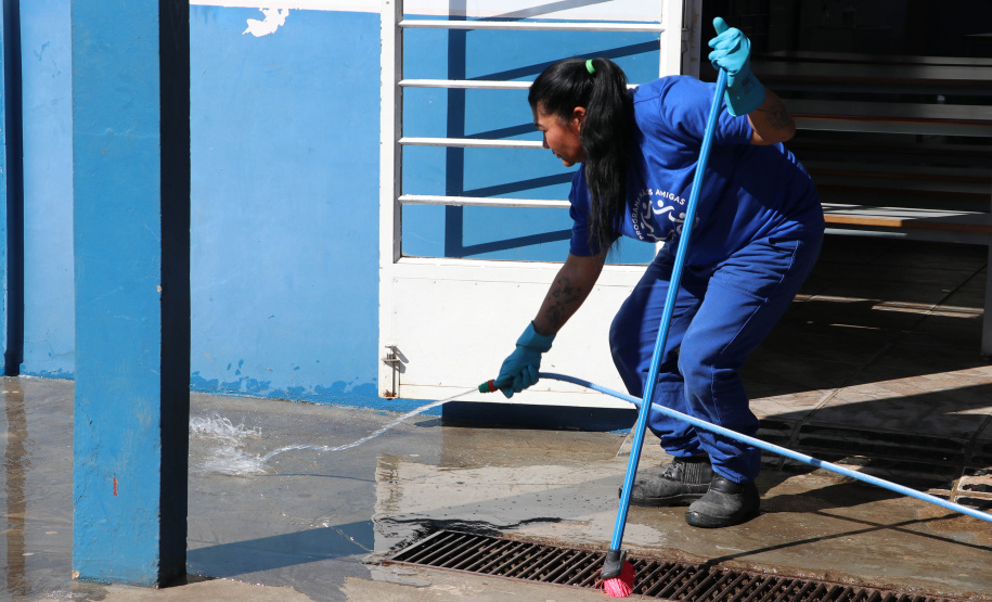 Programa Mãos Amigas conta com equipe feminina para atendimento a colégios da rede estadual em Curitiba