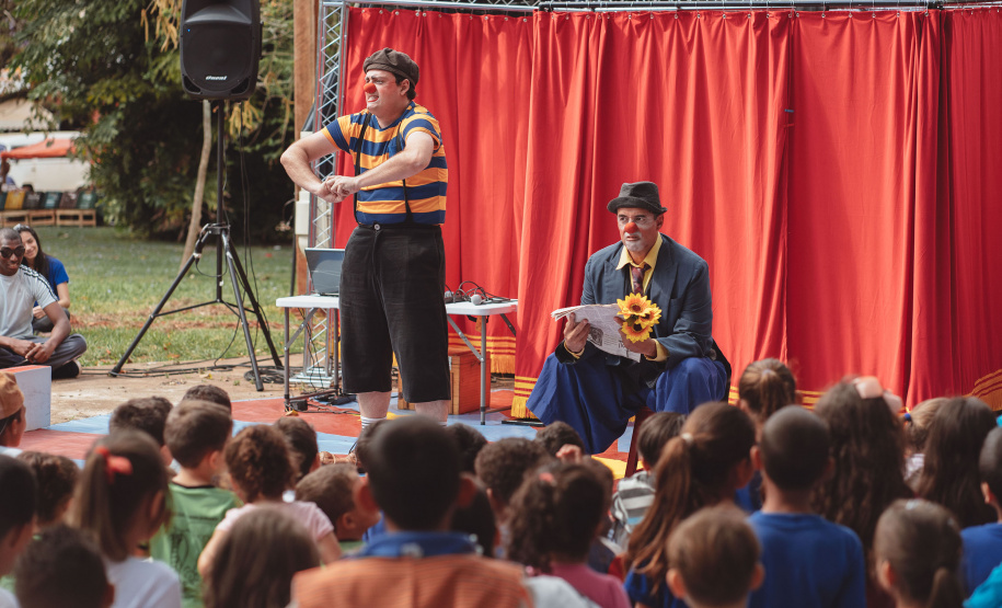 Trilhando pelo Paraná avança pelas cidades do interior interagindo com moradores