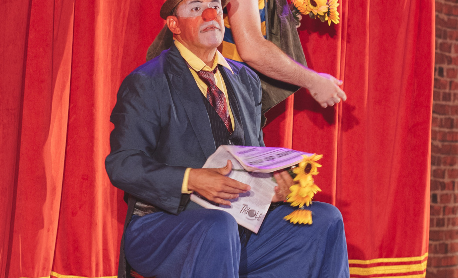 Trilhando pelo Paraná avança pelas cidades do interior interagindo com moradores