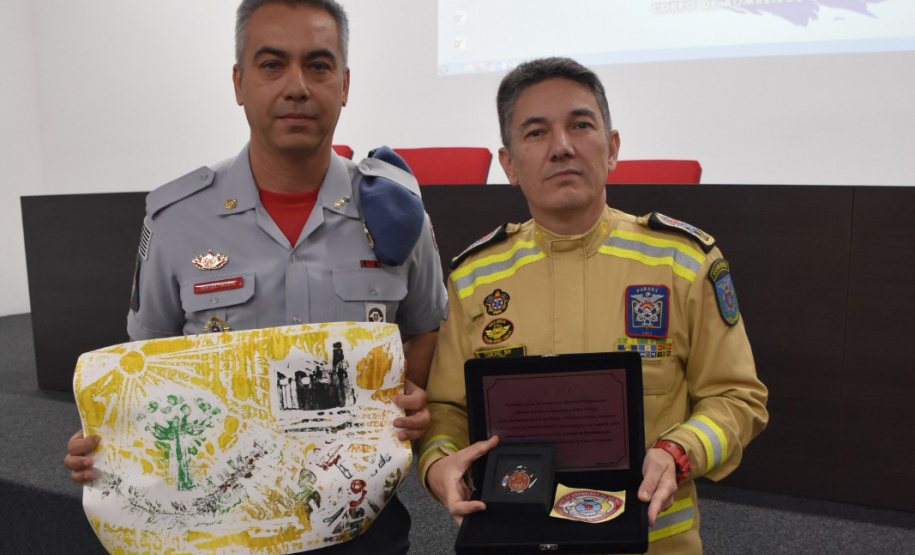 Corpo de Bombeiros do Paraná é referência para curso da Polícia Militar de São Paulo