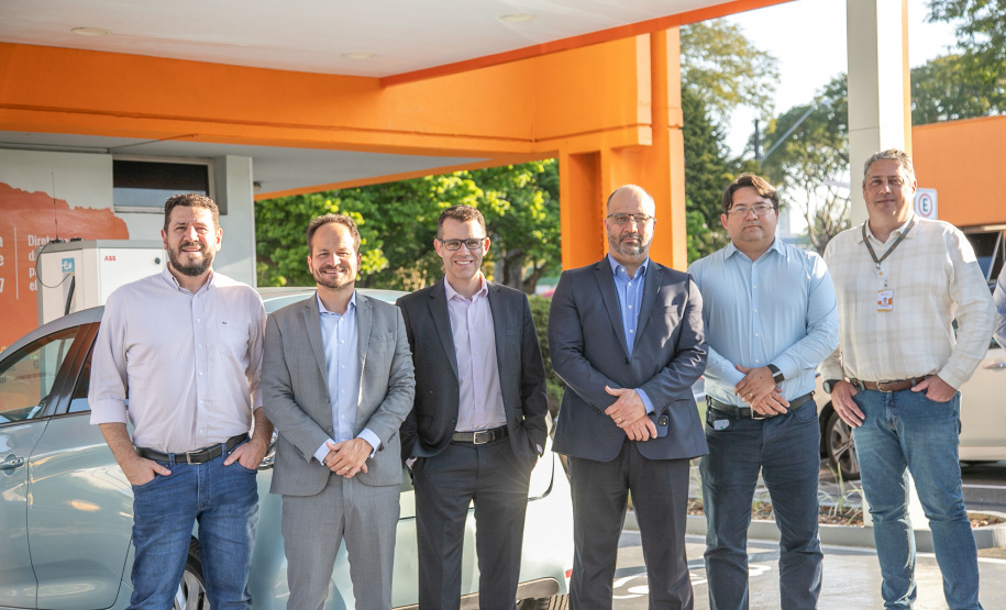 Aneel faz visita técnica especial para conhecer medidores inteligentes da Copel