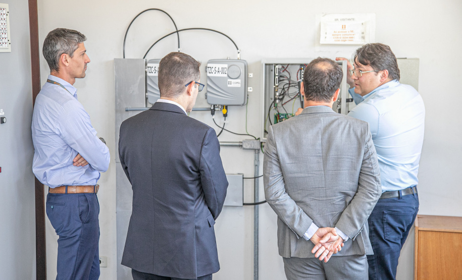 Aneel faz visita técnica especial para conhecer medidores inteligentes da Copel