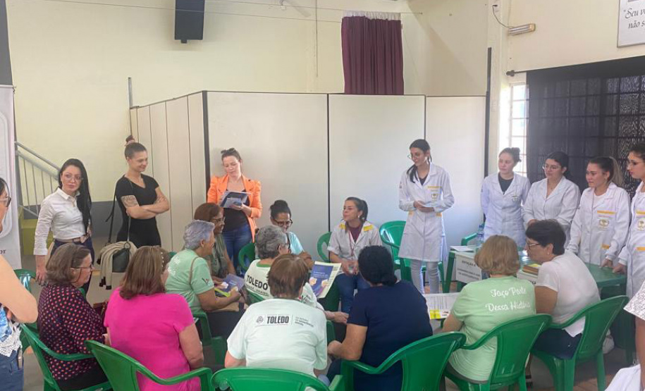 Estado capacita profissionais da região Oeste no cuidado à pessoa idosa