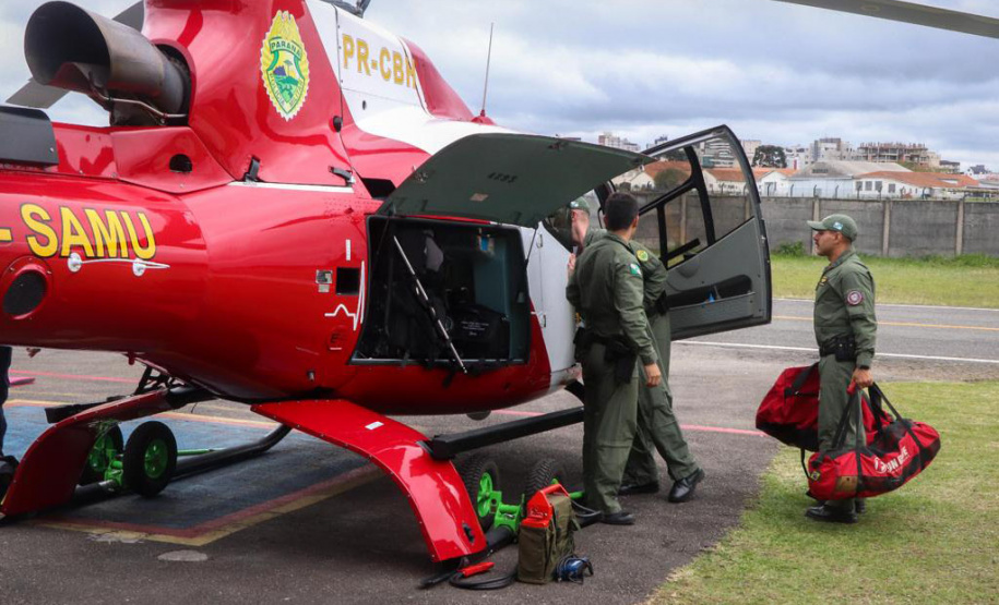 Ratinho Junior autoriza envio de aeronave para ajudar vítimas das chuvas no Rio Grande do Sul