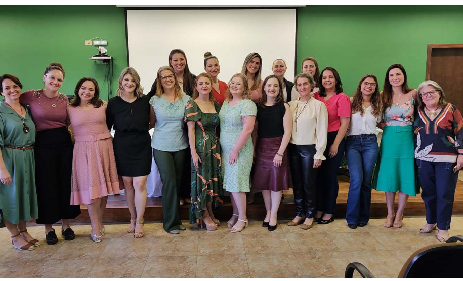 Saúde forma 34 novos especialistas em enfermagem obstétrica