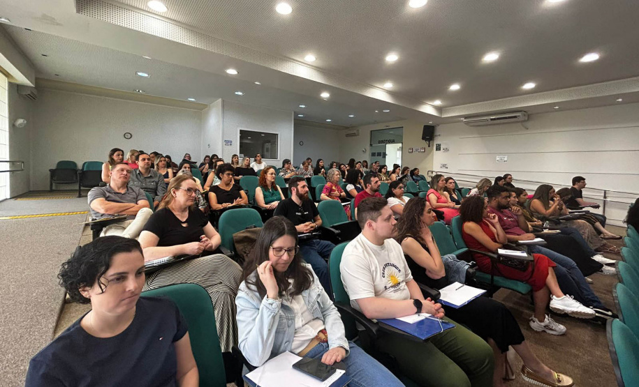 PlanificaSUS em Maringá discute o cuidado e o acesso aos serviços de saúde em todo Paraná