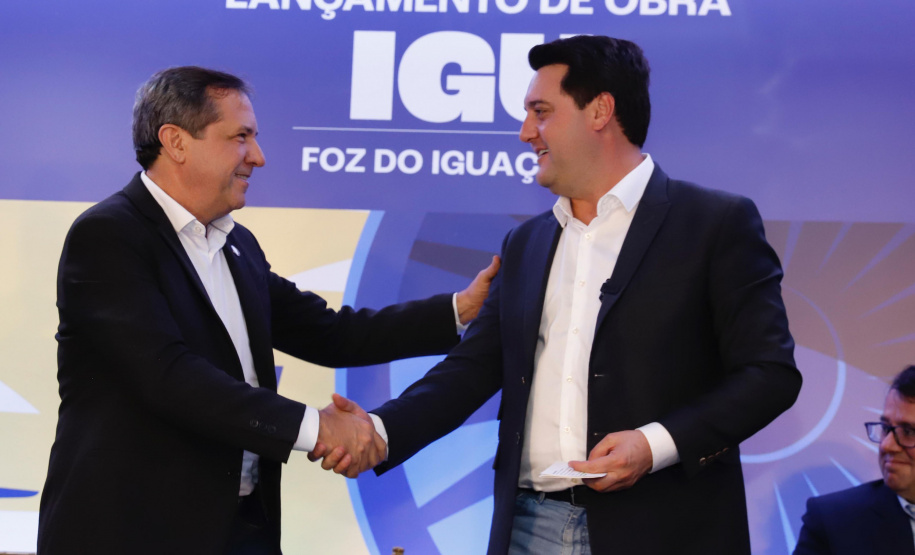 O governador Carlos Massa Ratinho Junior participou nesta terça-feira (19) do evento de início das obras de ampliação do Aeroporto Internacional de Foz do Iguaçu – Cataratas, no Oeste