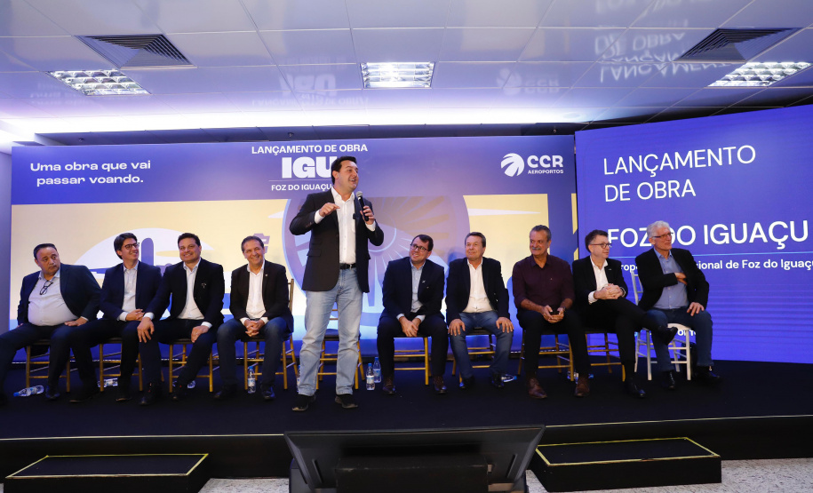 O governador Carlos Massa Ratinho Junior participou nesta terça-feira (19) do evento de início das obras de ampliação do Aeroporto Internacional de Foz do Iguaçu – Cataratas, no Oeste