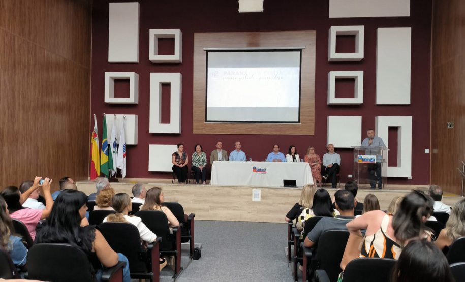 O secretário de Estado da Saúde, Beto Preto, participou, na manhã desta sexta-feira (22), do lançamento da caderneta da saúde em Maringá