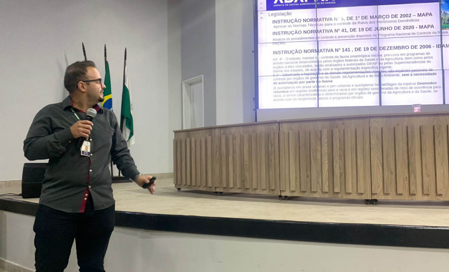 Governo realiza encontro para fortalecer informações sobre a raiva