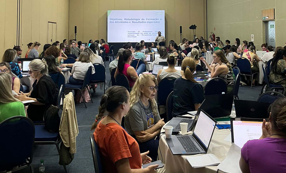 Procura pela vacina contra a Covid-19 caiu mais de 91% este ano no Paraná