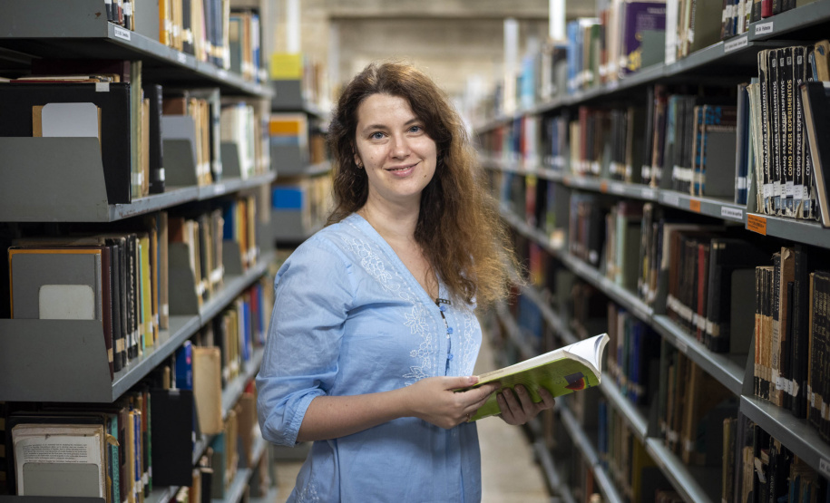 A pesquisadora ucraniana Katherina Hodick, que atua na Universidade de Londrina - UEL