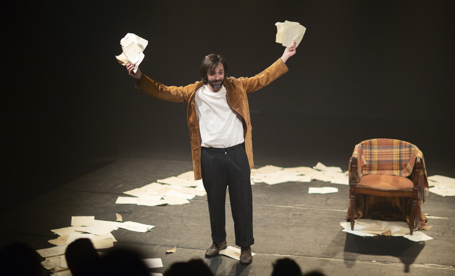 Sucesso de público, espetáculo ‘Diário de um Louco’ volta ao Mini-Guaíra em curtíssima temporada