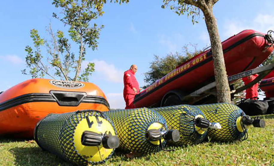 Bombeiros do Paraná vão auxiliar na busca por desaparecido em acidente com balsa no Rio Uruguai